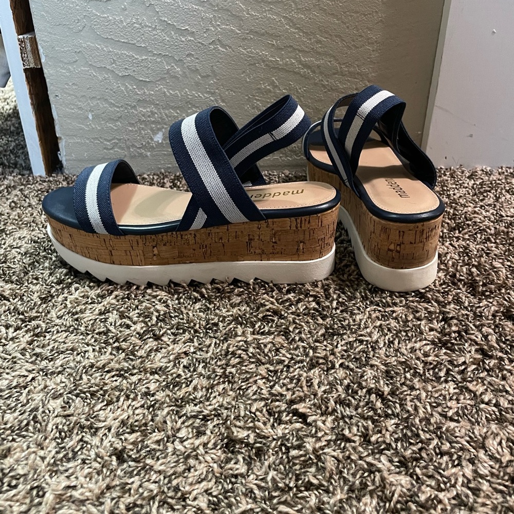 Platform sandals, size 7